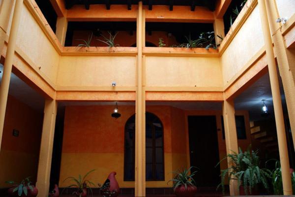 Hotel Plaza Santo Domingo San Cristóbal de Las Casas Екстериор снимка