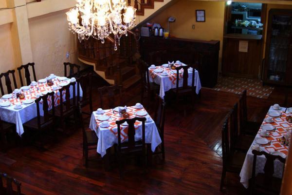 Hotel Plaza Santo Domingo San Cristóbal de Las Casas Екстериор снимка