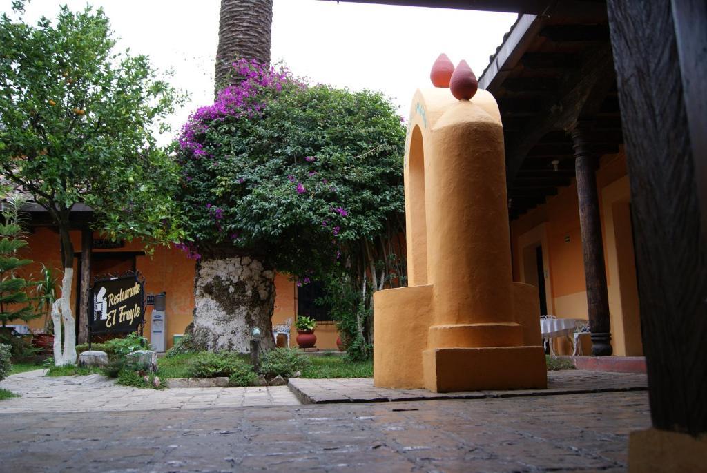 Hotel Plaza Santo Domingo San Cristóbal de Las Casas Екстериор снимка