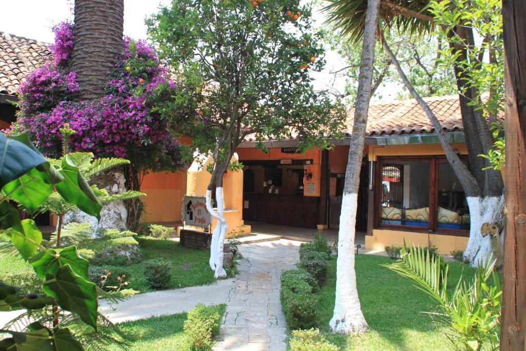 Hotel Plaza Santo Domingo San Cristóbal de Las Casas Екстериор снимка
