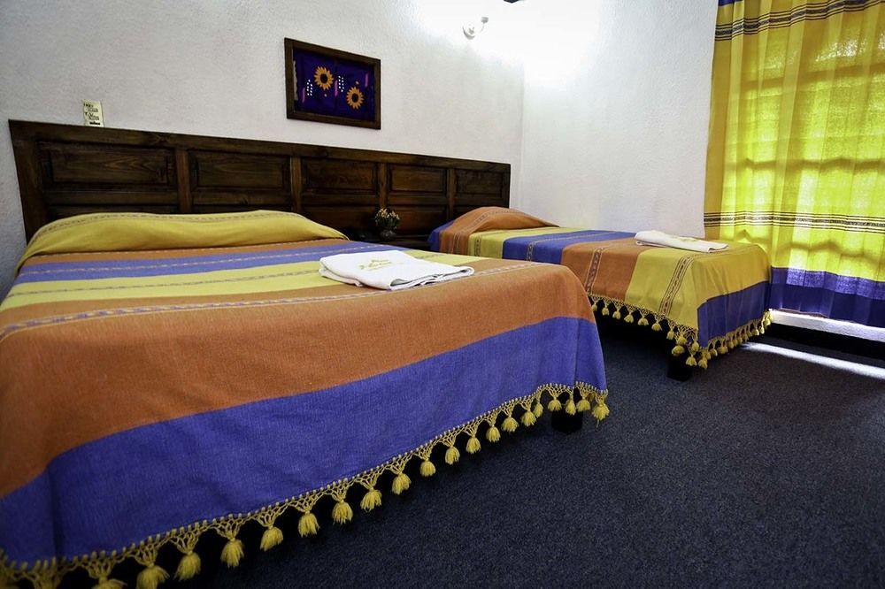 Hotel Plaza Santo Domingo San Cristóbal de Las Casas Екстериор снимка