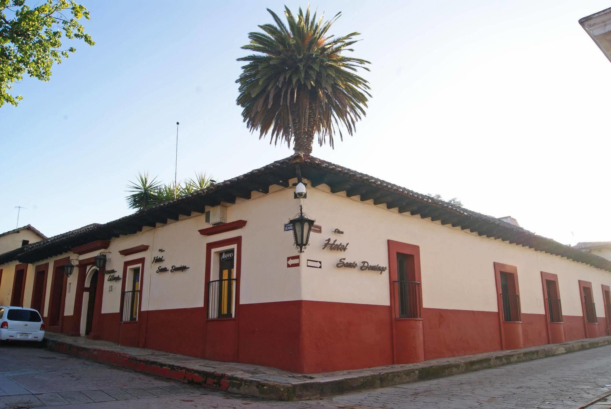 Hotel Plaza Santo Domingo San Cristóbal de Las Casas Екстериор снимка
